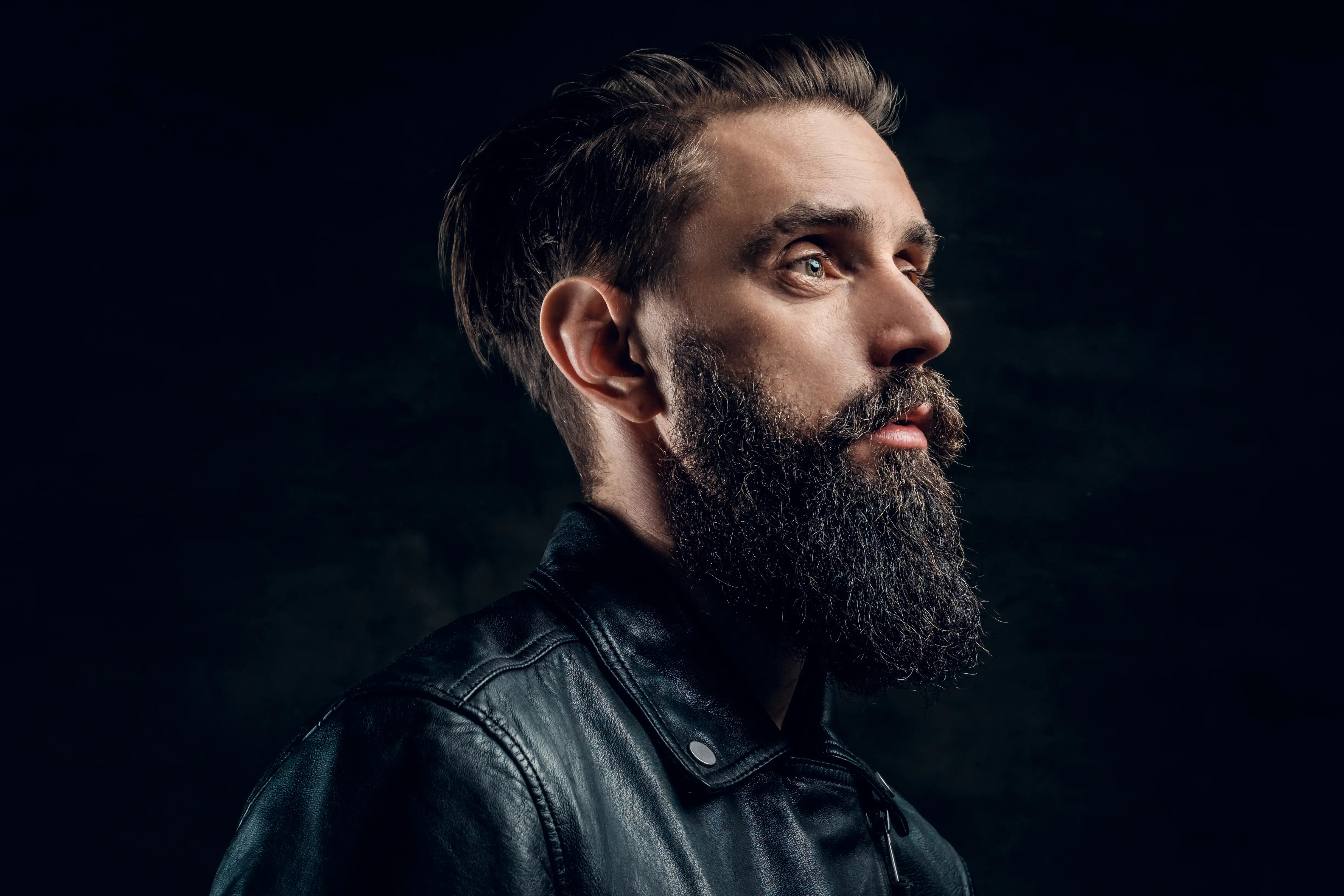 Dicas para acelerar o crescimento da barba falhada